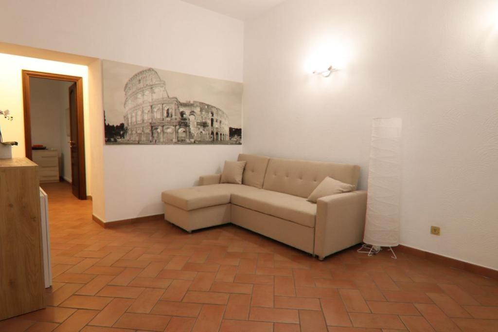 Colosseum 20 Apartment Рим Екстер'єр фото