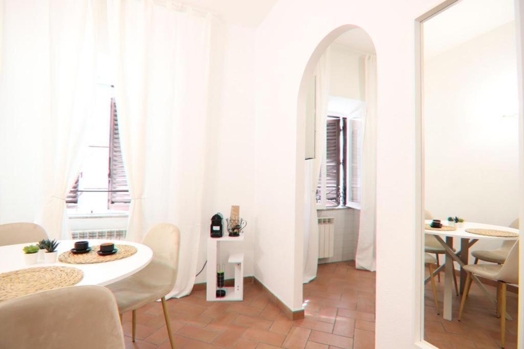 Colosseum 20 Apartment Рим Екстер'єр фото
