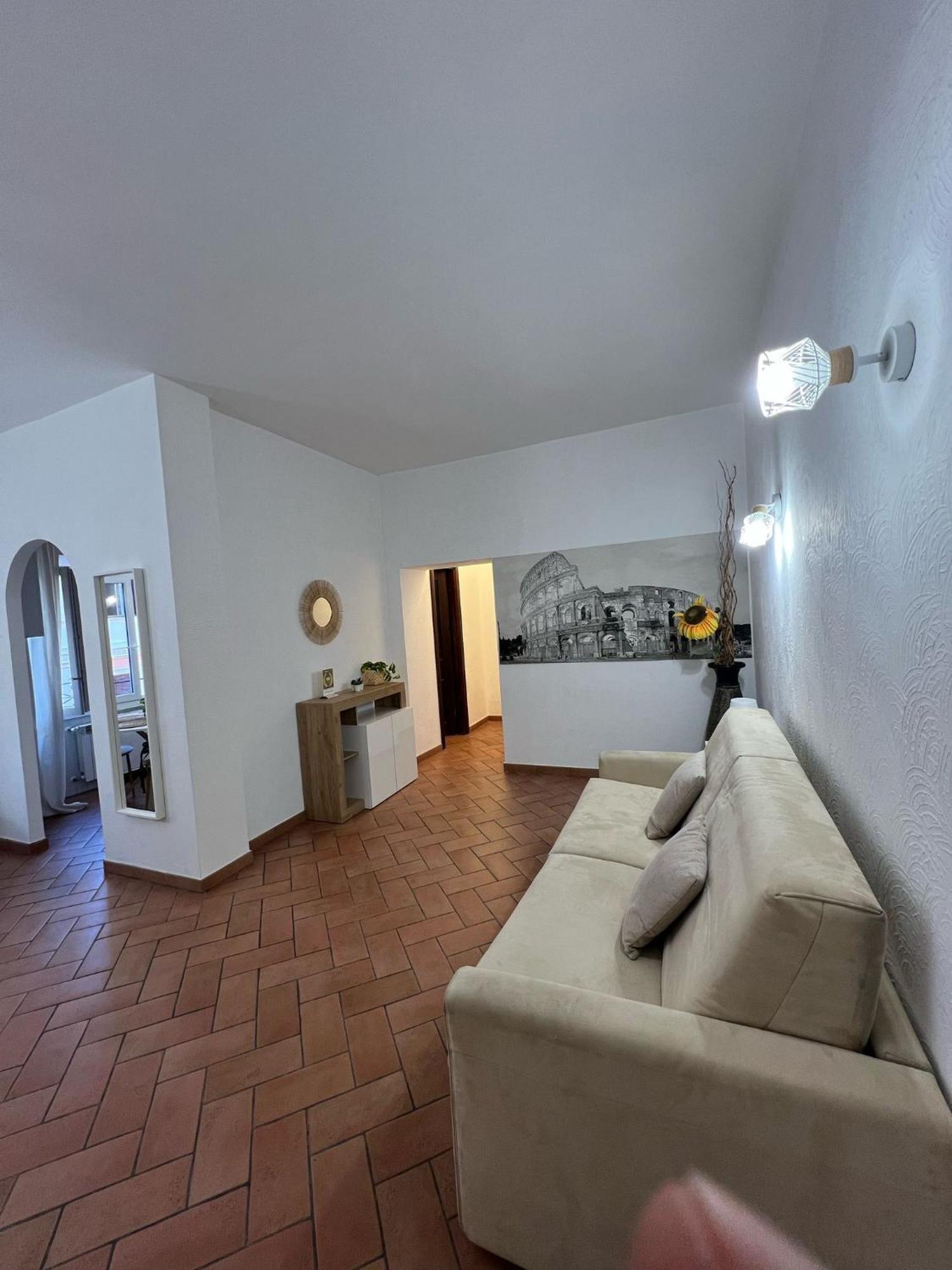 Colosseum 20 Apartment Рим Екстер'єр фото
